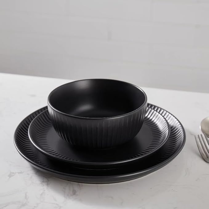 12-Piece Dinnerware Set Lunch Dinner Plate Dishes and Plates Family Cutlery Salad Plates and Bowls
