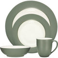 Colorwave Rim 16 Piece Dinnerware Set Color: Green