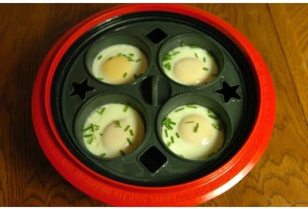 1.5-Quart Nonstick 4-piece Everyday Pan Set for Microwave Cooking Red