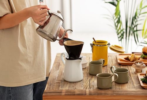 Zero Japan - Bee House Pour Over Coffee Dripper - Lead-Free &amp Cadmium-Free Ceramic Coffee Maker with Elegant Peek Hole Drip Cone Brewer Coffee Gifts Brewing Accessories - Tomato Standar Size