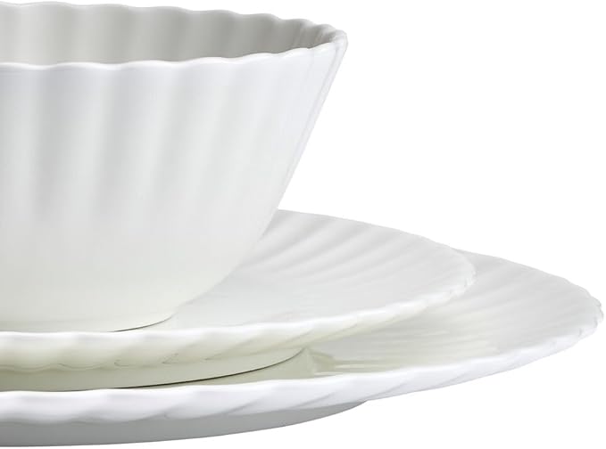 Mikasa Isadora Scalloped Bone China Lightweight Chip Resistant 12 Piece Dinnerware Set Service for 4
