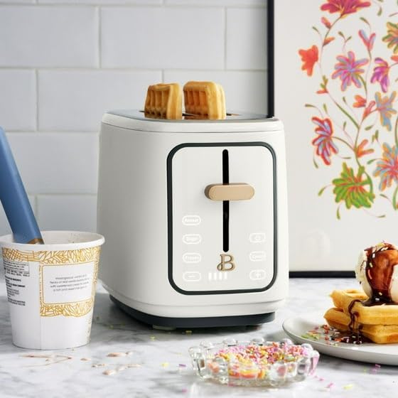 New beautifull 2-Sliice Digital Toaster with Touch-Activated Display Adjustable Browning Control Auto Shut-Off by D'rew Barry'more (White Icing)
