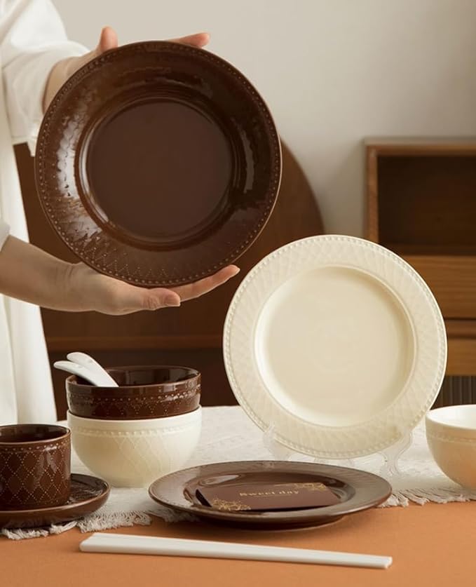 Ceramic Dinnerware Set Brown and White 11-Piece Gift Box Set with 2 Bowls 2 Cups 2 Plates Vintage Embossed Lace Pattern Light Luxury Retro Style