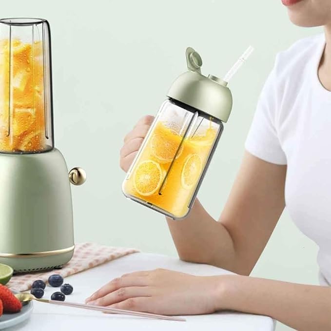 Portable Juicer Household Automatic Fruit and Vegetable Blender Multifunctional Mini Juice Squeezing Cup Retro Green