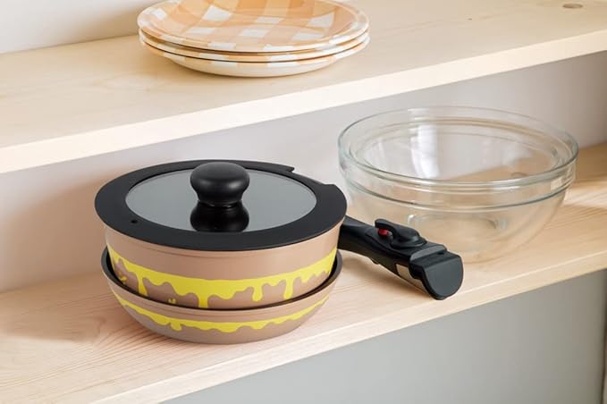 Skater ANFP2-A Pots &amp Frying Pans 4-Piece Set with Handle (Pots 7.9 inches (20 cm) Frying Pans 7.9 inches (20 cm) Lid and Handle 4-Piece Set IH Compatible Disney Winnie the Pooh