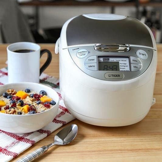 Overseas rice cooker tiger JAX-S18A WZ 240V made in Japan