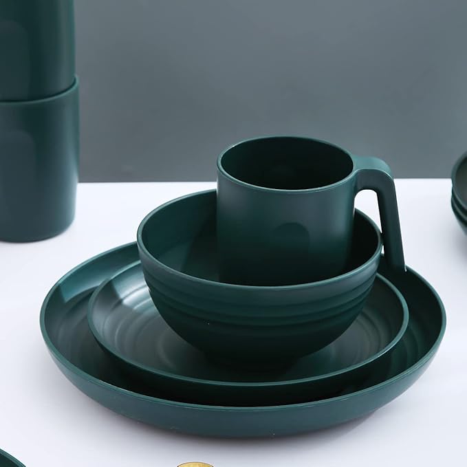 Kyraton 16-Piece Unbreakable Polypropylene Dinnerware Set Dark Green Microwave Safe