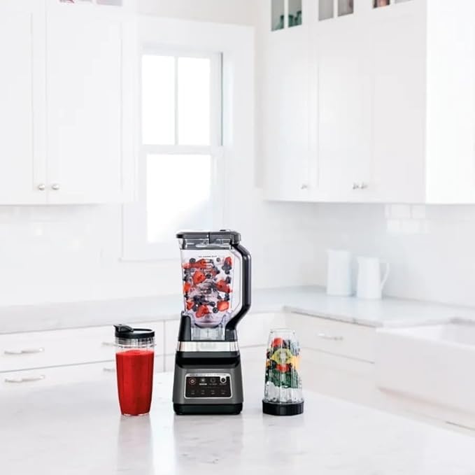 Professional Plus Blender DUO with Auto-iQ 1400-Peak-Watt Motor and 72-oz Total Crushing Pitcher