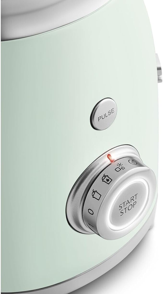 SMEG BLF03 Retro Style Blender – 600W Countertop Blender with 48 oz BPA-Free Jug 3 Speeds + Pulse Ice Crush &amp Smoothie Functions – 50s-Inspired Design-Pastel Green