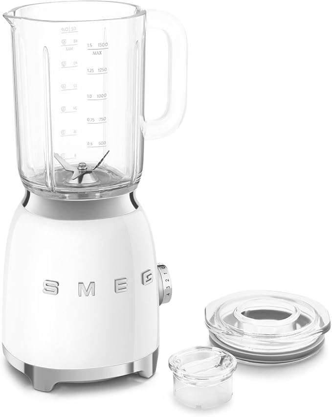 SMEG BLF03 Retro Style Blender – 600W Countertop Blender with 48 oz BPA-Free Jug 3 Speeds + Pulse Ice Crush &amp Smoothie Functions – 50s-Inspired Design-White