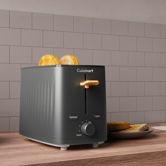 Cuisinart Soho™ Collection 2-Slice Toaster 7 Toaster Setting Defrost Reheat and Bagel Setting Convenient Rear Cord Storage Black CPT-7BK