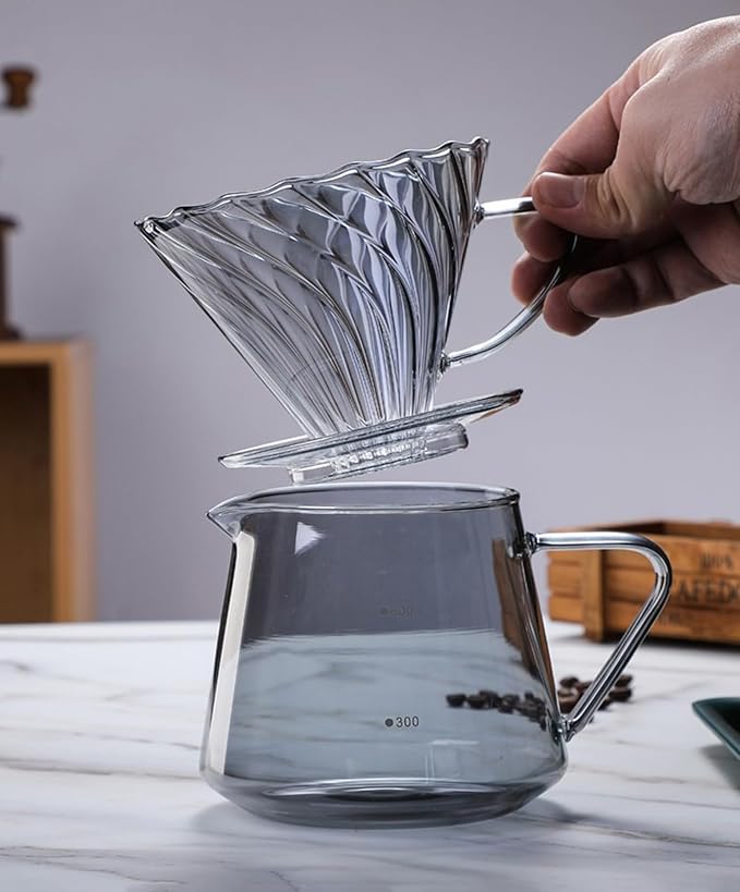 Pour Over Coffee Maker Set 600ML Glass Carafe Coffee Server with Dripper Set V60 Glass Coffee Filter for Home Office Gift 1-4 Cups (Clear)