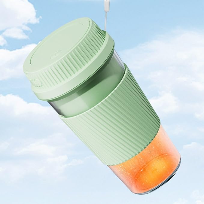 Cordless Juicer Cup with 300ml Capacity Portable Rechargeable Juices Blenders for Use Mixing Machine for Gym
