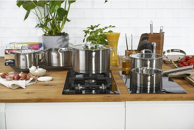 ZWILLING TrueFlow 5-Piece Saucepan Set with Pouring Function Suitable for Induction Uncoated Stainless Steel Silver