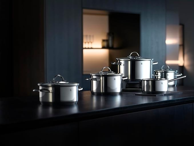 WMF Aparto Vorteils 6-Piece Induction Saucepan Set with Glass Lid Polished Cromargan Stainless Steel Induction Pots Set Uncoated Dishwasher Safe