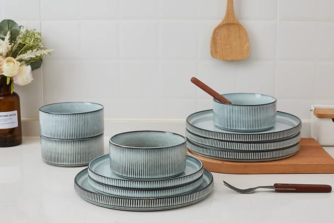 Famiware Star Dinnerware Set with Plates and Bowls Service for 4 (16-Piece) Stoneware Kitchen Dishes Dinner Sets -Smoky Blue
