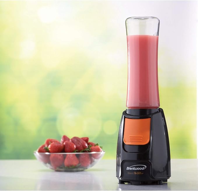 Brentwood Blend to Go Personal Blender with Travel Cup 20 oz Black