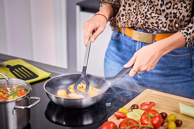 RÖSLE Basic Line Starter Set 5 Pieces 3 Universal Pans 2 Frying Pans 18/10 Stainless Steel with Glass Lid and Pouring Rim Suitable for Induction Cookers Dishwasher Safe Silver