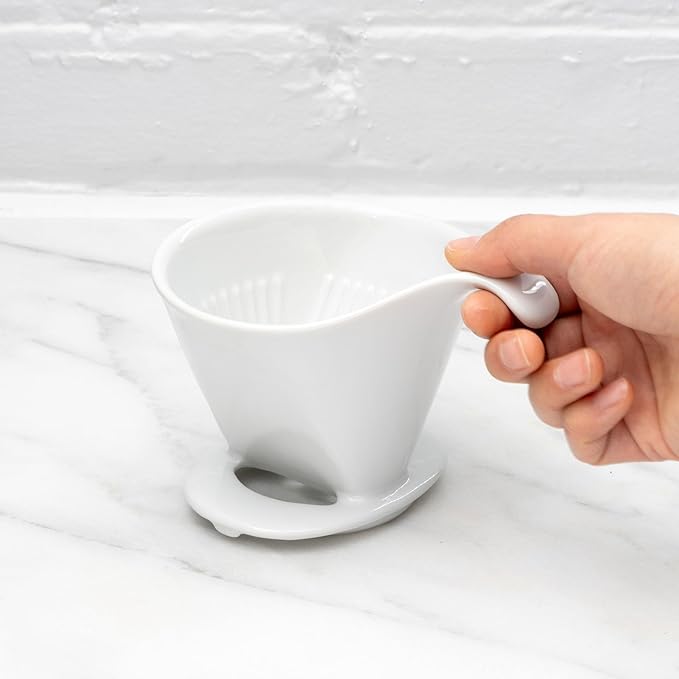 Zero Japan - Bee House Pour Over Coffee Dripper - Lead-Free &amp Cadmium-Free Ceramic Coffee Maker with Elegant Peek Hole Drip Cone Brewer Coffee Gifts Brewing Accessories - White Standard Size