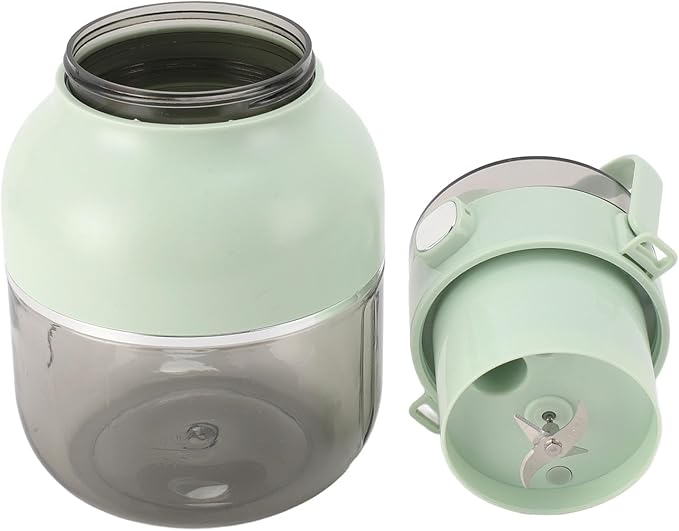 Portable Blender Cup 500ML USB Rechargeable Cordless Mini Electric Juicer Cup with Straw Electric Citrus Juicer Machine (Green)