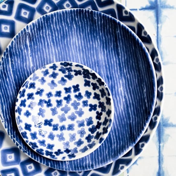 Vietri Viva Santorini Collection Italian Dinnerware Sets (Diamond Medium Serving Bowl)
