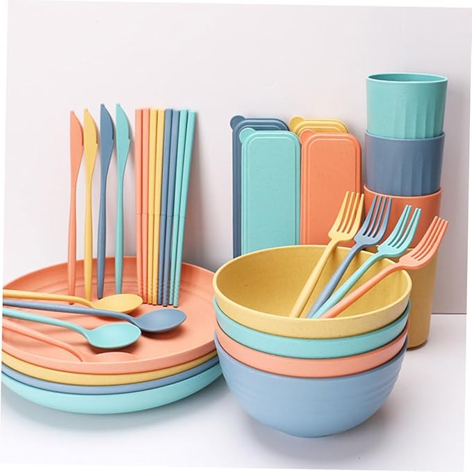 PRETYZOOM 4sets Portable Straw Cutlery Set Microwavable Bowls Lids Dinnerware Set for Outdoor Home