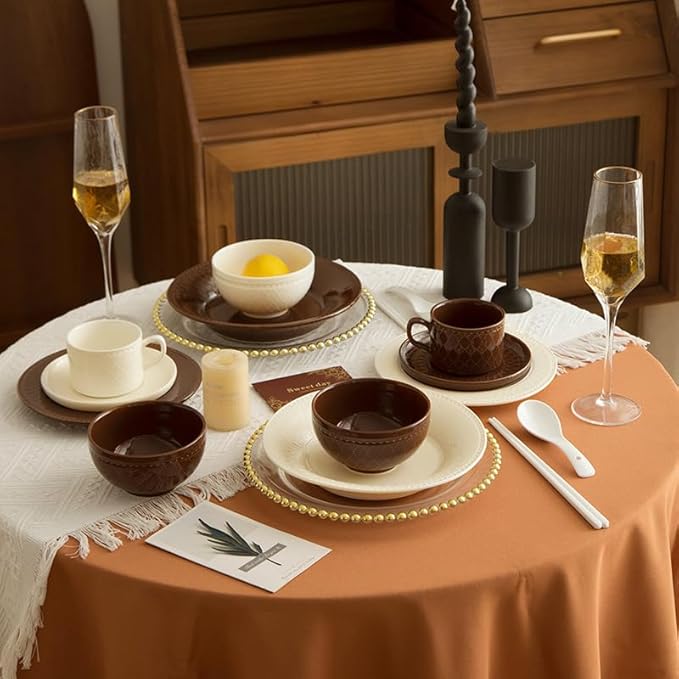 Ceramic Dinnerware Set Brown and White 11-Piece Gift Box Set with 2 Bowls 2 Cups 2 Plates Vintage Embossed Lace Pattern Light Luxury Retro Style
