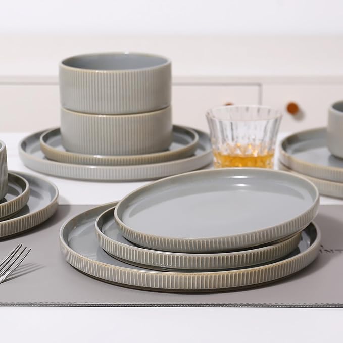 MONITO Ceramic Dinnerware Sets for 6 18PCS Stoneware Plates and Bowls Sets Reactive Glaze Dish Set Chip and Scratch Resistant Double Microwave and Dishwasher Safe Sage Mist
