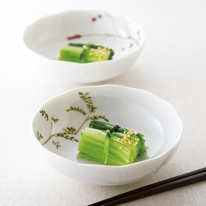 Narumi 40912-34275 Satohana Calendar Dinnerware Set Green Floral Pattern Set of 5 Patterns Cute For 5 People 15 Pieces Microwave Warming Made in Japan Gift Box