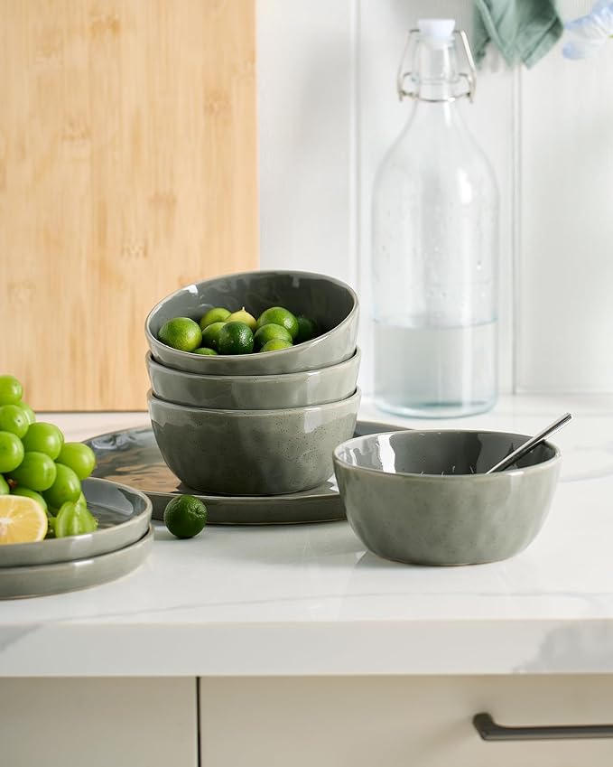 Famiware Mars Plates and Bowls Set 12 Pieces Dinnerware Sets Dishes Set for 4 Sage Green
