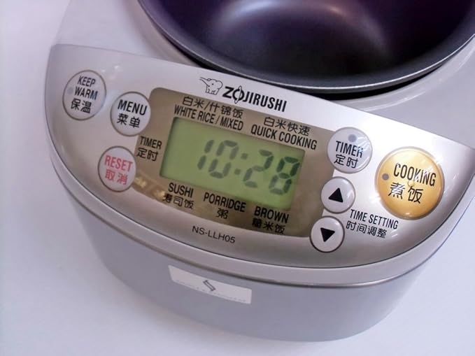 Zojirushi Rice Cooker 0.54l Ns-llh05-xa(for 220-230v 50/60hz)