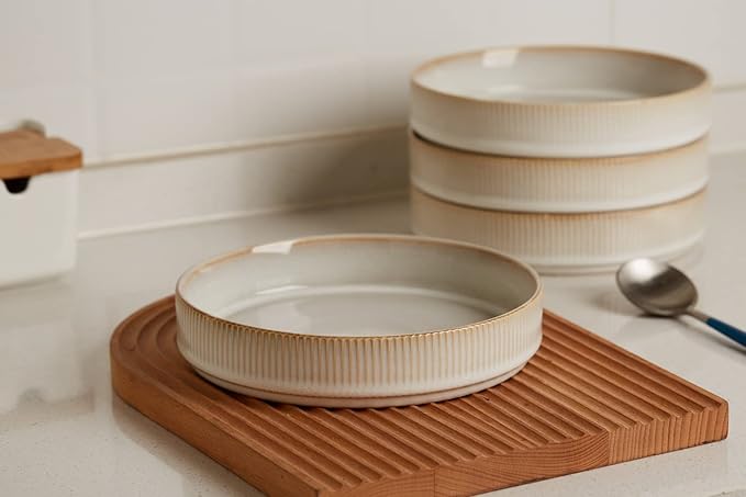 Famiware Star Dinnerware Set with Plates and Bowls Service for 4 (16-Piece) Stoneware Kitchen Dishes Dinner Sets - Cappuccino White