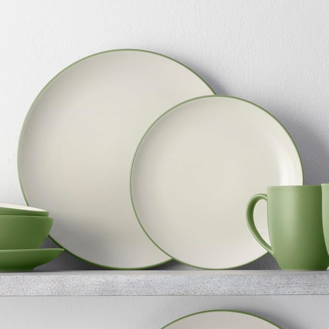Noritake Colorwave Apple 16-Piece Coupe Set Service for 4 in Apple/Green