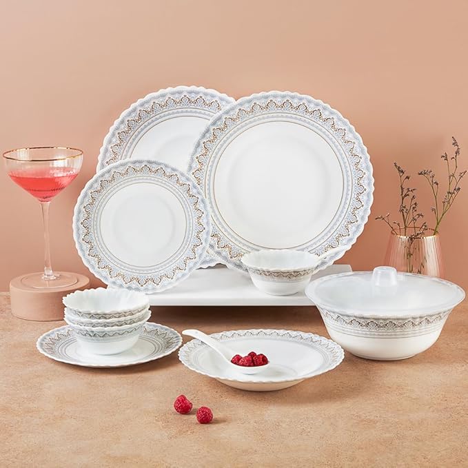 Classic Dinner Set by Larah