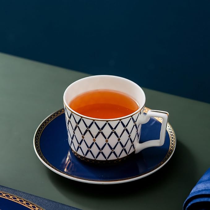 European Style Dinnerware Set Service for 4 Bone China Dinnerware Sets Unbreakable Porcelain Dinner Sets Coffee Cup and Saucer Tableware Set Steak Dinner Plates Dish Set New Blue-002