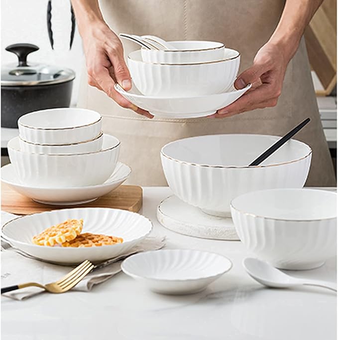 32-Piece White Dinnerware SetsModern European Dinner Plate and Bowl SetTable Service for 6-8Phnom Penh High-End Tableware Set Microwave SafeDessert/Soup/Sal