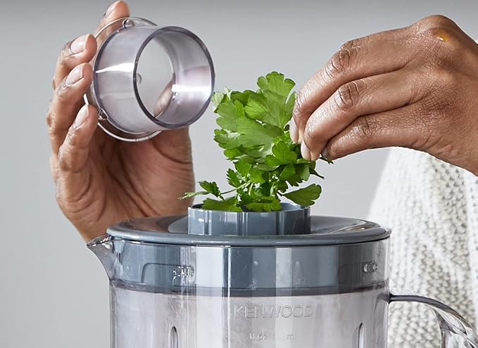Kenwood BLP41.C0WH Blender 2L jug with practical handle steel blades 3 speeds+pulse including chopped accessory non-slip feet plastic white and gray