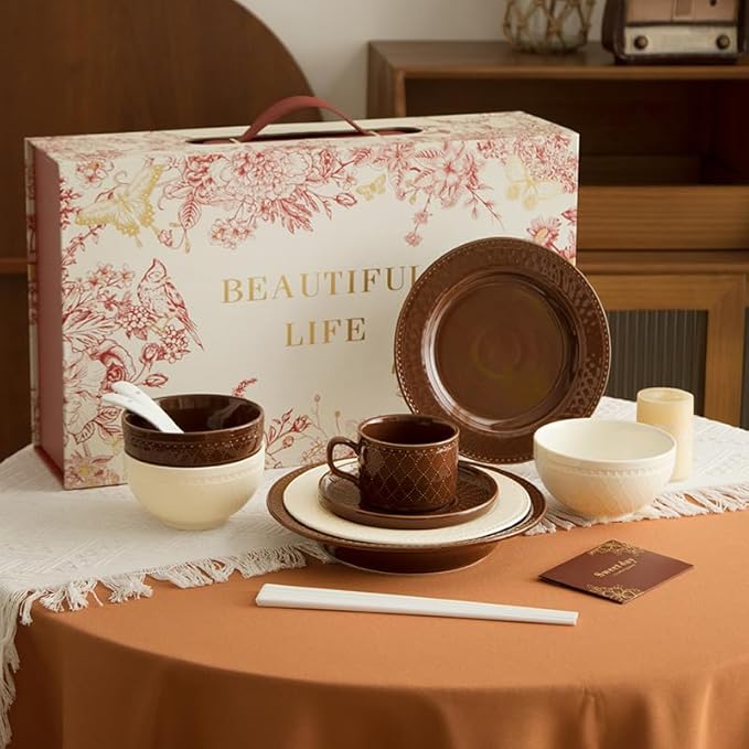 Ceramic Dinnerware Set Brown and White 11-Piece Gift Box Set with 2 Bowls 2 Cups 2 Plates Vintage Embossed Lace Pattern Light Luxury Retro Style