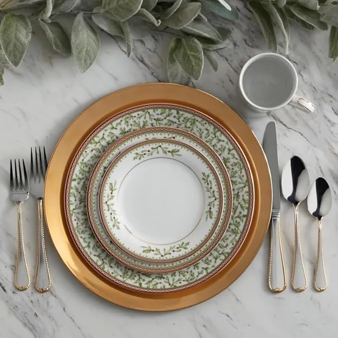 Holiday Traditions Dinnerware Set with Mugs Round Ceramic Dessert Plates Family Hotel Tableware