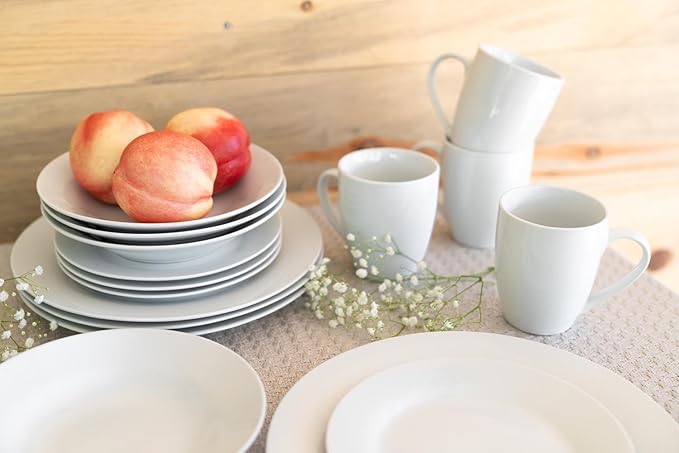10 Strawberry Street Simply Round 16 Piece Dinnerware Set White