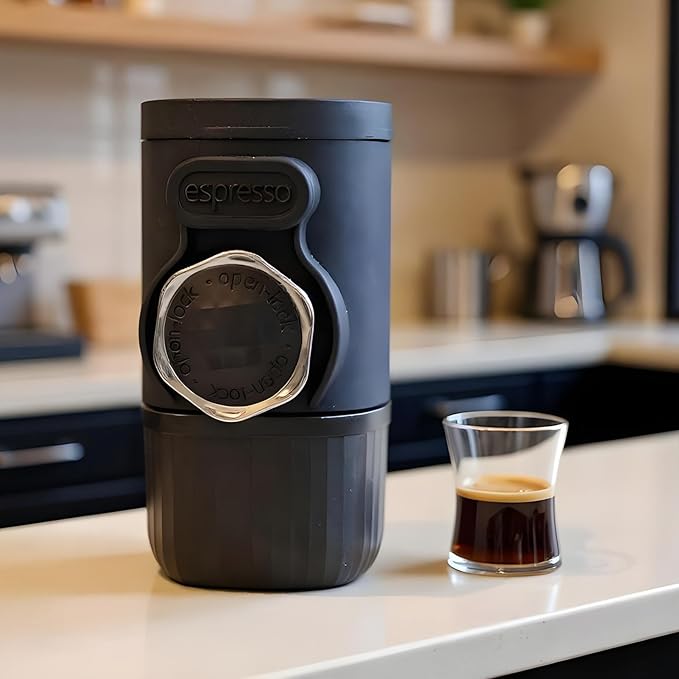 Portable Travel Coffee Maker Car Coffees Makers 1.46x1.1 Inches Machine with Hand-Pressed Grinder Reusable Coffee Maker Coffees Makers with Durable Build for Kitchen Camping and Outdoor Use