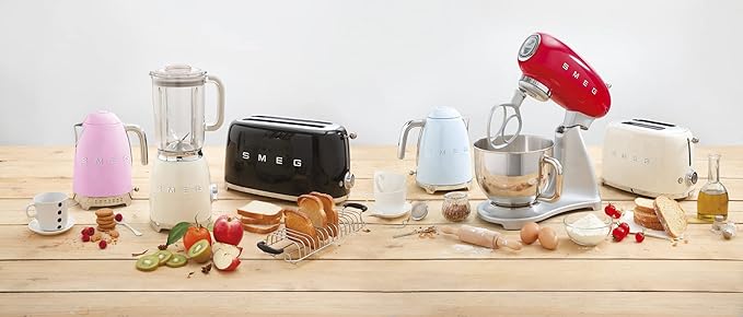 SMEG 50's Retro Style Electric Water Kettle with Automatic Shutoff Removable Base and Water Indicator KLF03PBUS Pastel Blue