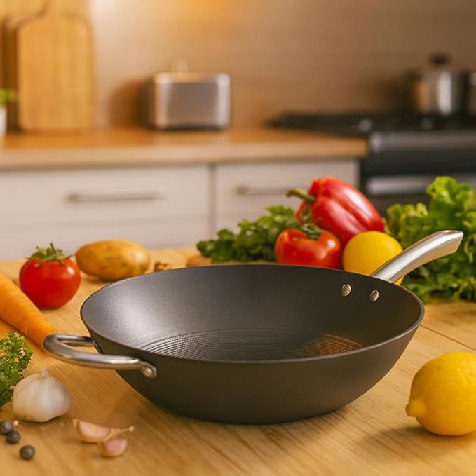 Cuisiland 12.5 Honeycomb Cast Iron Wok with Dual Handles – Non-Stick Stir-Fry Pan Stainless Steel Long Handles Oven Safe Classic Cast Iron Heat Retention