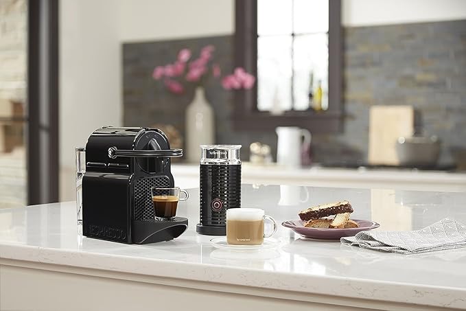 Nespresso Inissia Espresso Machine by De'Longhi with Milk Frother 24 ounces Black