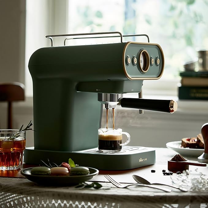 compact high-pressure espresso coffee machine with steam frother