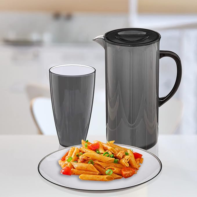 WELL HOME MOBILIARIO &amp DECORACIÓN WellHome grey polystyrene dinnerware set.
