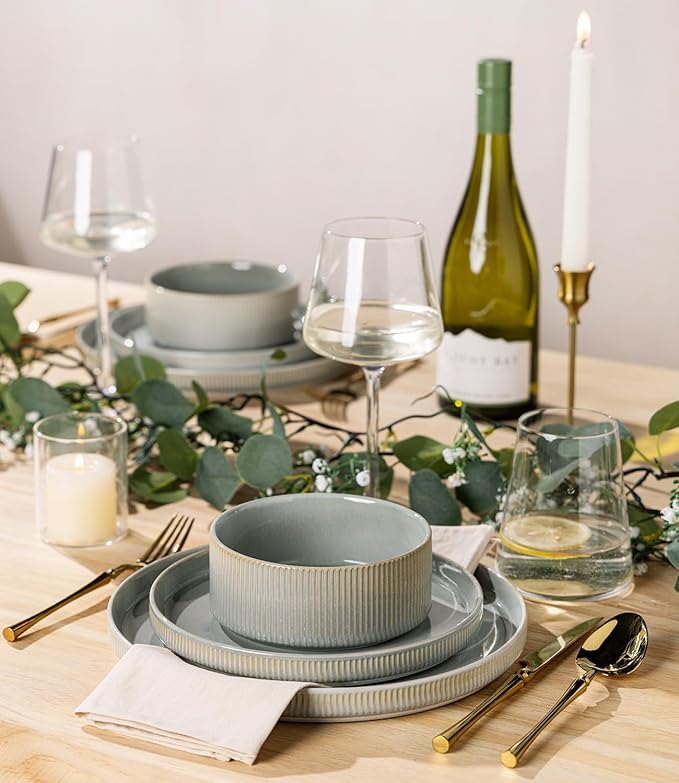TheTerra Ceramic Dinnerware Sets for 6 18 Pieces Porcelain Lightweight Plates and Bowls Sets Scratch Resistant Dish Set Oven &amp Microwave &amp Dishwasher Safe Desert Sage