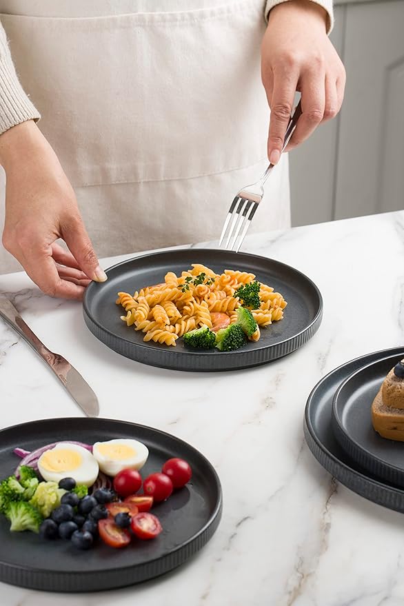 famiware 8.25 Paste Bowl Set (4 Piece) and 10 Dinner Plates for 6 - Matte Dark Charcoal