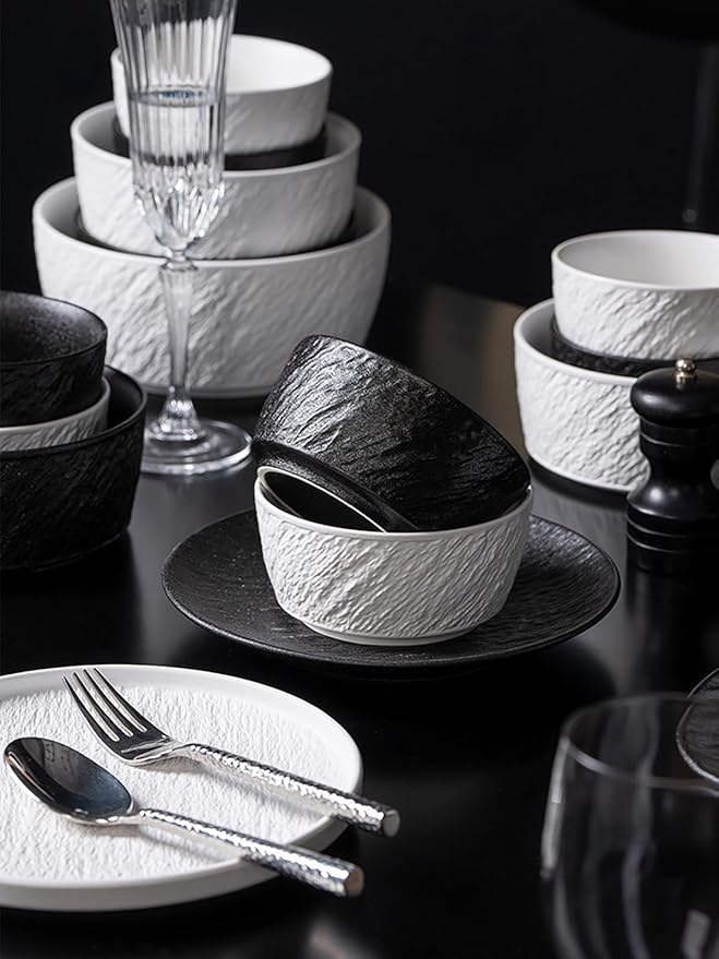 Matte Ceramic Dinnerware set for 4 16 Pieces Kitchen Plates and Bowls Set Porcelain Dish set for 4 Dishware Sets Stoneware Dinner Plates Sets Platos de Cocina Vajilla