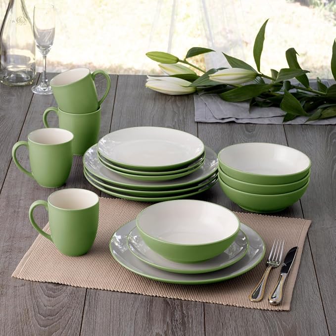 Noritake Colorwave Apple 16-Piece Coupe Set Service for 4 in Apple/Green